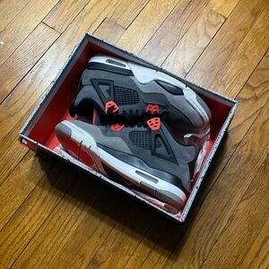 Jordan 4 infrared